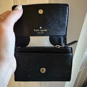 Kate spade wristlet, attaches to your keys!